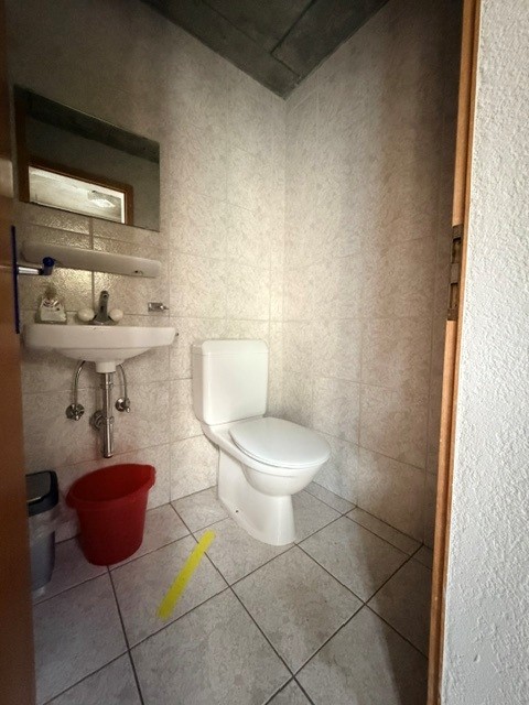 À LOUER – Local commercial de 170 m² à Fully, divisible en 3 espaces indépendants 5