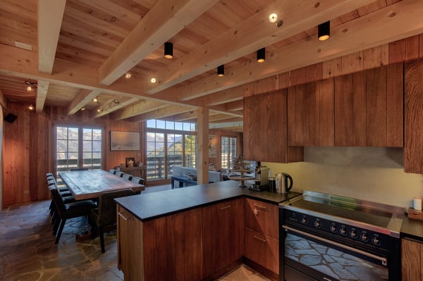 Stunning 11-Room Chalet for Sale in La Tzoumaz – Mountain Living at Its Finest 5