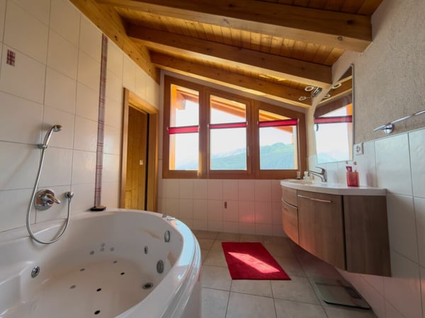 Magnifique maison avec vue panoramique sur les Alpes 11