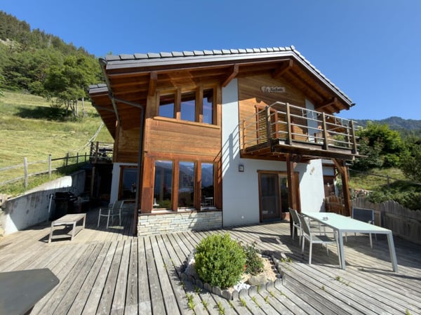 Magnifique maison avec vue panoramique sur les Alpes 15