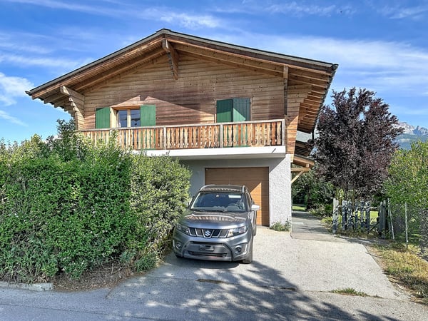 Charmant chalet individuel sur une belle parcelle à Lens 1