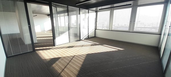 Surface administrative, à louer, à deux pas de la gare de Sion ! 8