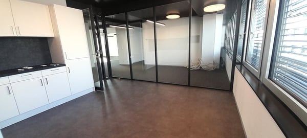 Surface administrative, à louer, à deux pas de la gare de Sion ! 12