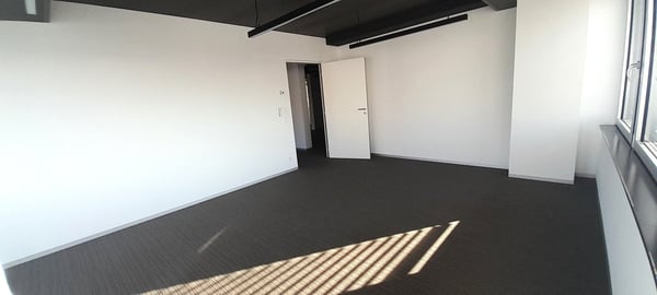 Surface administrative, à louer, à deux pas de la gare de Sion ! 16