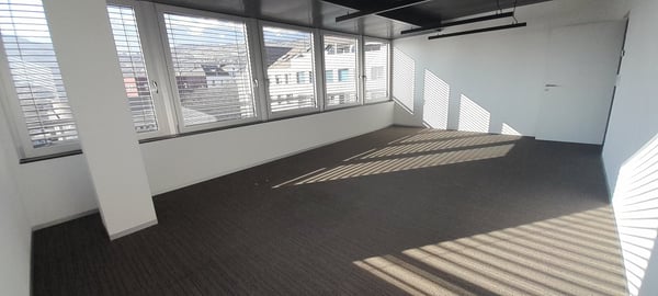 Surface administrative, à louer, à deux pas de la gare de Sion ! 14