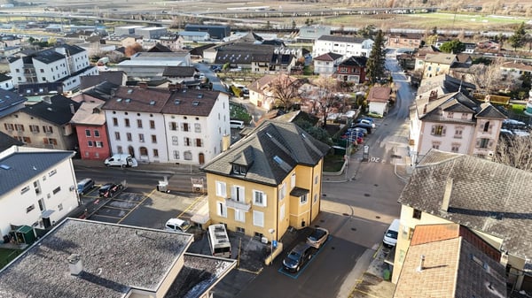 À VENDRE ! Immeuble de rendement, à Riddes 2