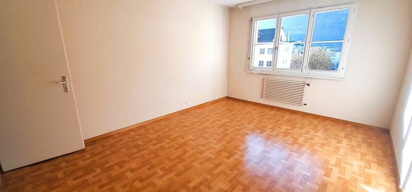 À louer ! un joli appartement de 1 pièces 1/2, proche de l'Hôpital, à Sion ! 13