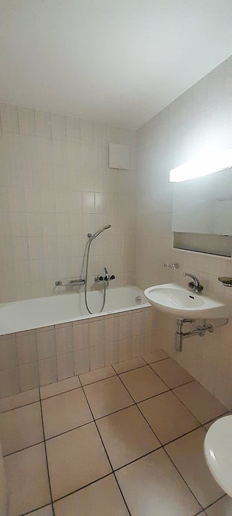 À louer ! un joli appartement de 1 pièces 1/2, proche de l'Hôpital, à Sion ! 15