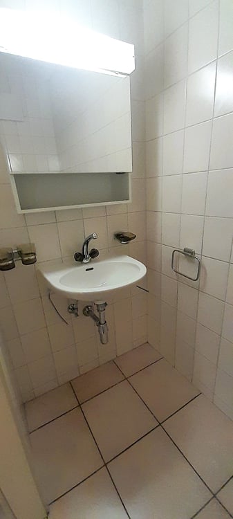 À louer ! un joli appartement de 1 pièces 1/2, proche de l'Hôpital, à Sion ! 16