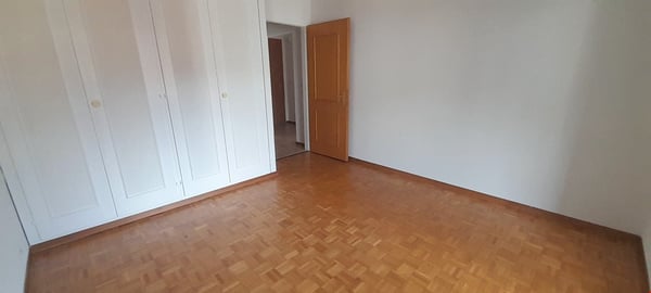 À louer ! Un joli appartement de 1 pièces 1/1, avec balcon, proche de la gare ! 10