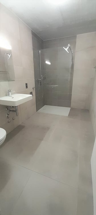 Très bel appartement de 1 pièces 1/1, SANS OBSTACLES ! À louer, à Sion 8