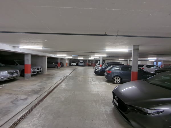 À louer ! Places de parc intérieures, proche de la gare, à Sierre ! 3