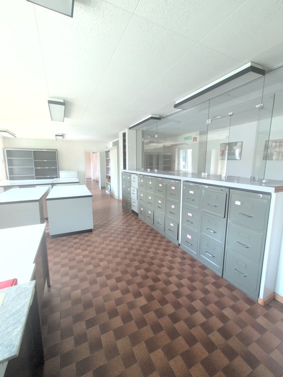 À louer, dépôts destinés principalement pour du stockage, à Sion ! 21