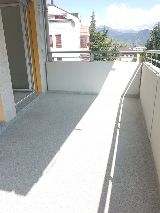 À louer ! Un bel et spacieux appartement de 4 pièces 1/2, en plein coeur de Sion ! 9