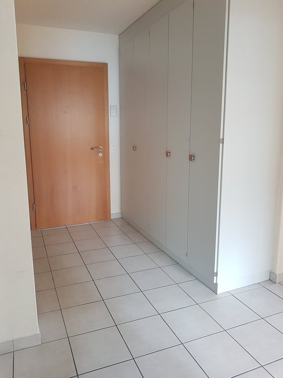 À louer ! Un bel et spacieux appartement de 4 pièces 1/2, en plein coeur de Sion ! 2