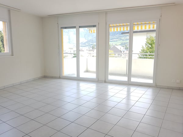 À louer ! Un bel et spacieux appartement de 4 pièces 1/2, en plein coeur de Sion ! 6
