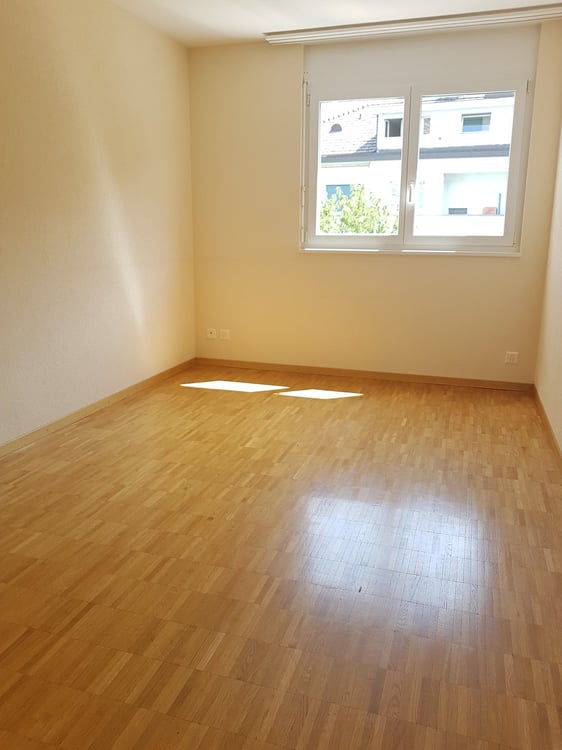 À louer ! Un bel et spacieux appartement de 4 pièces 1/2, en plein coeur de Sion ! 13