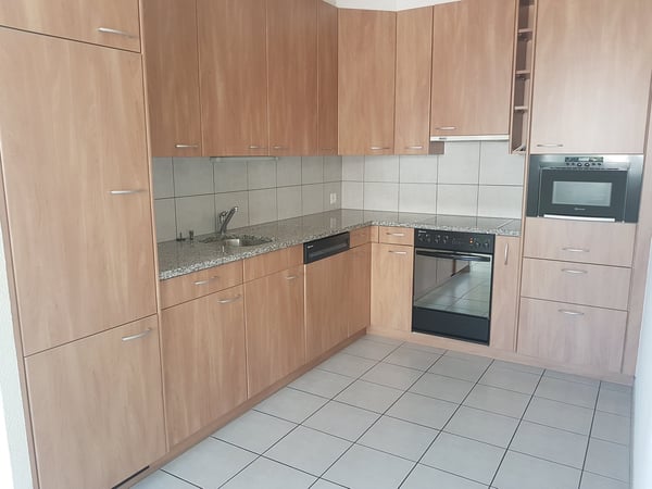 À louer ! Un bel et spacieux appartement de 4 pièces 1/2, en plein coeur de Sion ! 3