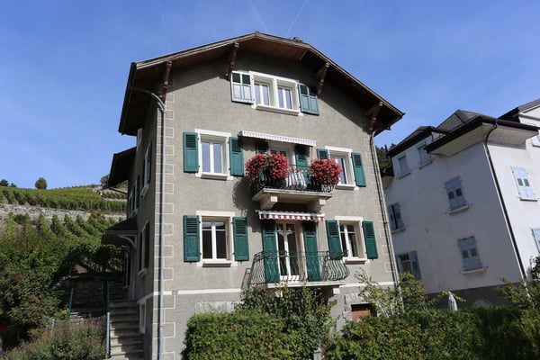 À louer, bel appartement rénové de 3 pièces 1/2, à Sierre! 1