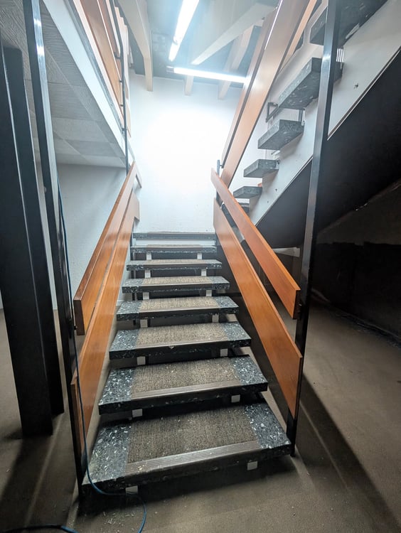 À louer, une surface commerciale sur deux étages, à l'Avenue de la Gare à Martigny ! 9