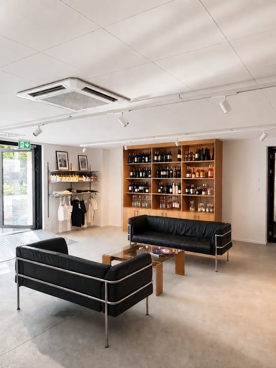 À louer ! Reprise de bail d'une belle surface commerciale, pour Café/Tea-Room à Sion ! 5