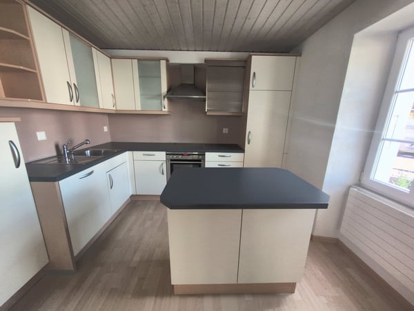 À louer, un joli petit appartement de 1 pièces, dans une maison familiale, à St-Pierre-de-Clages ! 4