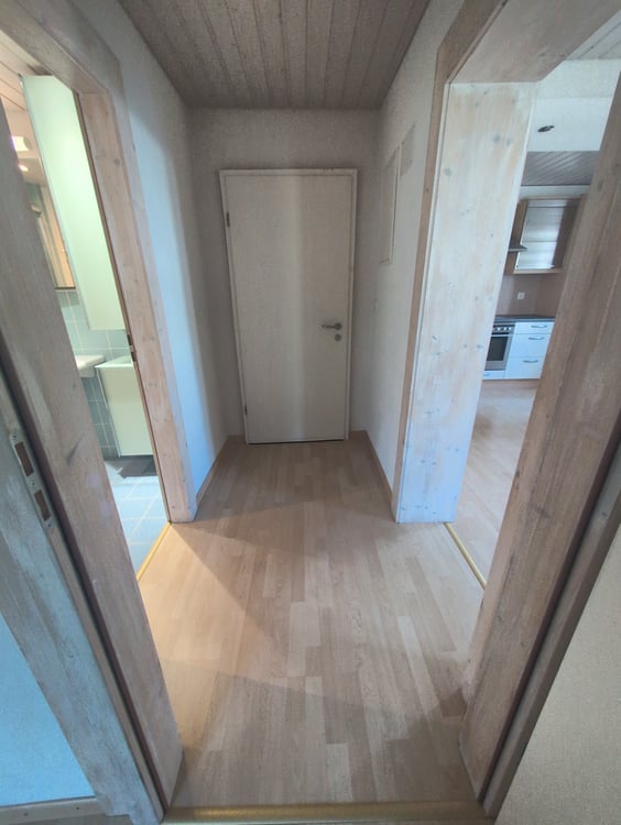 À louer, un joli petit appartement de 1 pièces, dans une maison familiale, à St-Pierre-de-Clages ! 2