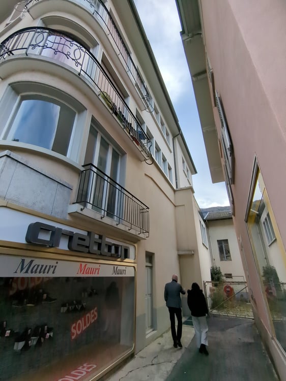 À VENDRE ! Immeuble de rendement, en plein coeur de Martigny 3