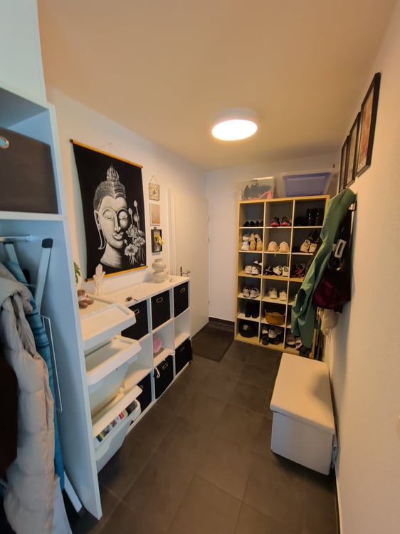 À louer ! un spacieux appartement de 2 pièces 1/2, avec place de parc comprise, à Sion 2