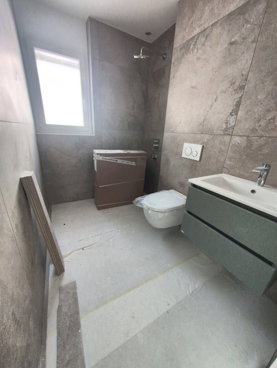 Petit bijou ! À louer, un magnifique 3 pièces 1/2 NEUF, avec grand balcon, à Martigny ! 17