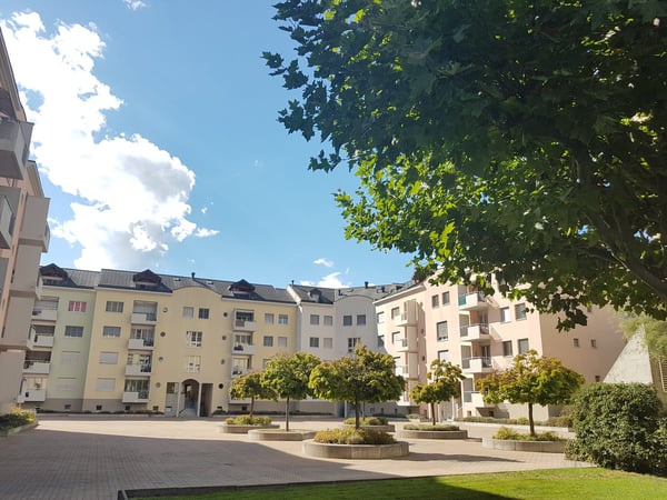 À louer ! un 2 pièces atypique, en duplex, proche de l'Hôpital de Sion ! 13