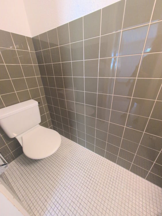 À louer ! Un spacieux appartement de 5 pièces 1/2, entouré de verdure, à l'entrée Ouest de Sion ! 13