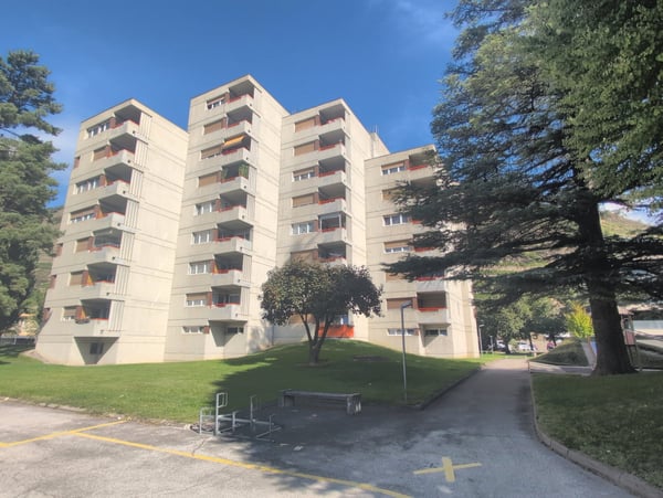 À louer ! Un spacieux appartement de 5 pièces 1/2, entouré de verdure, à l'entrée Ouest de Sion ! 1