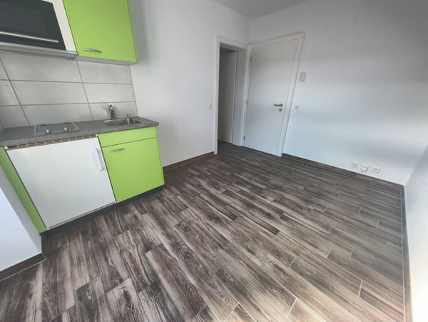 À louer, dans la rue du Bourg à Sierre, un petit studio de 14 m2 ! 5