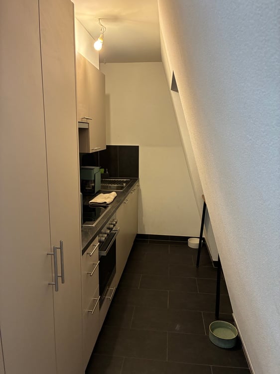 À louer, un joli appartement de 2 pièces 1/2, dans un immeuble d'époque, au coeur de St-Maurice ! 2