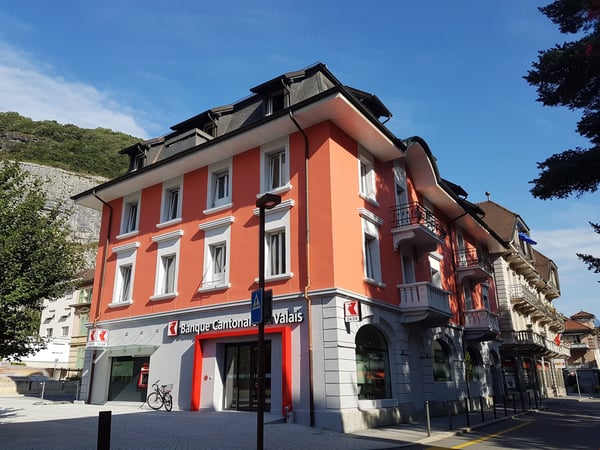À louer, un joli appartement de 2 pièces 1/2, dans un immeuble d'époque, au coeur de St-Maurice ! 1