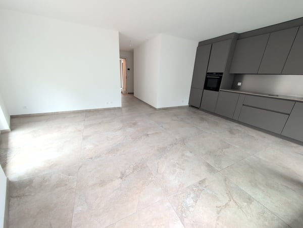 Petit bijou ! À louer, un magnifique 3 pièces 1/2 NEUF, avec grand balcon, à Martigny ! 4