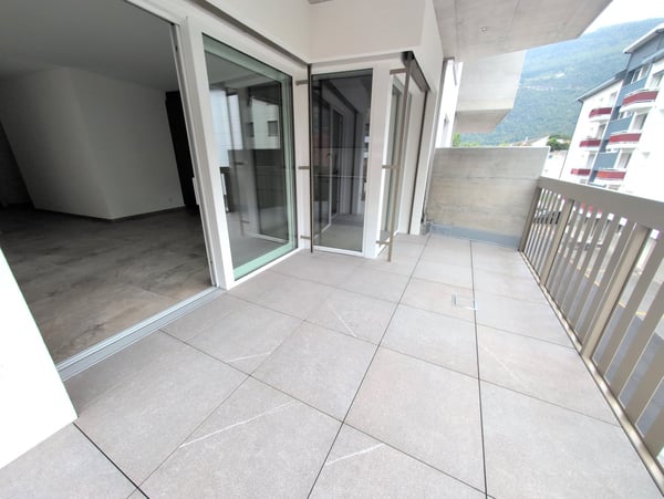 Petit bijou ! À louer, un magnifique 3 pièces 1/2 NEUF, avec grand balcon, à Martigny ! 10