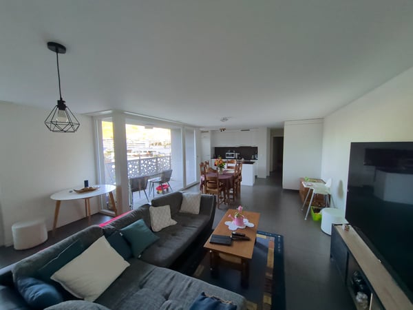 À louer, un bel appartement de 2 pièces 1/2, en attique, avec balcon, en plein coeur de Sierre ! 5