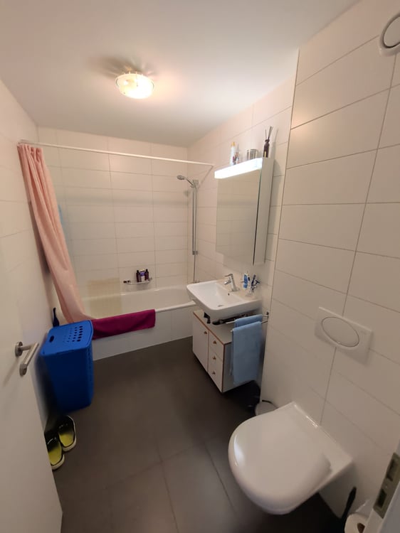 À louer, un bel appartement de 2 pièces 1/2, en attique, avec balcon, en plein coeur de Sierre ! 11