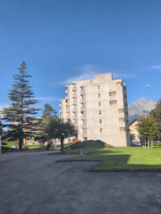 À louer ! Un charmant appartement de 4 pièces 1/2, à l'entrée Ouest de Sion ! 13