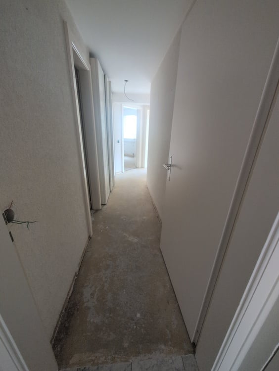 Petit bijou ! À louer, bel appartement de 4.5 pièces avec balcons, EN COURS DE RENOVATION, à Sion ! 13