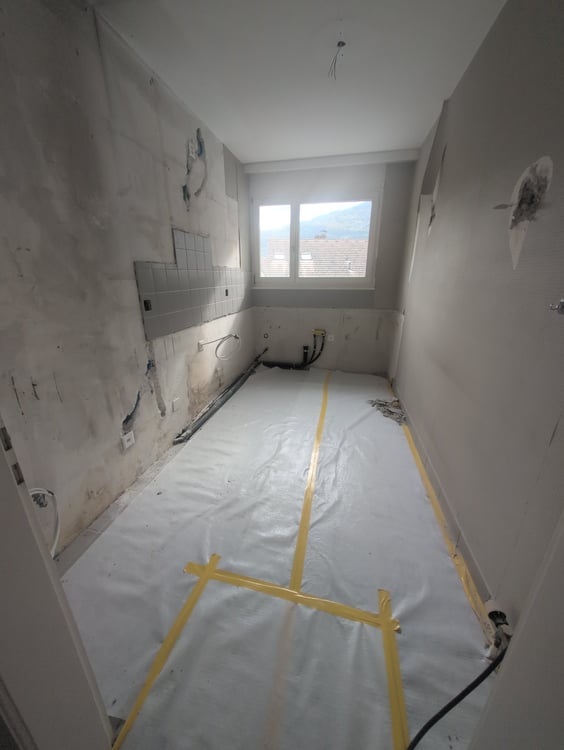 Petit bijou ! À louer, bel appartement de 4.5 pièces avec balcons, EN COURS DE RENOVATION, à Sion ! 3