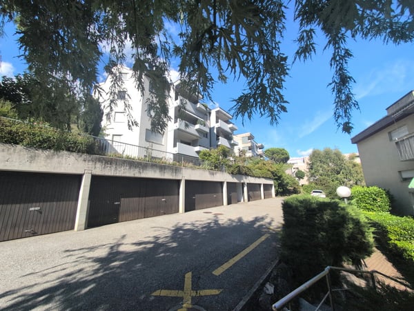 Petit bijou ! À louer, bel appartement de 4.5 pièces avec balcons, EN COURS DE RENOVATION, à Sion ! 26