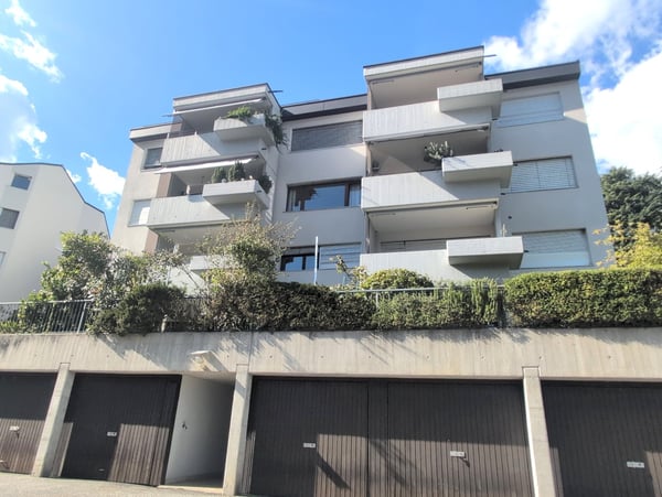 Petit bijou ! À louer, bel appartement de 4.5 pièces avec balcons, EN COURS DE RENOVATION, à Sion ! 1
