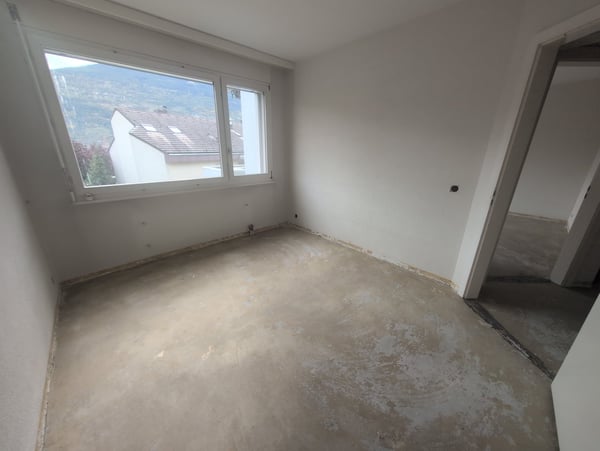 Petit bijou ! À louer, bel appartement de 4.5 pièces avec balcons, EN COURS DE RENOVATION, à Sion ! 16