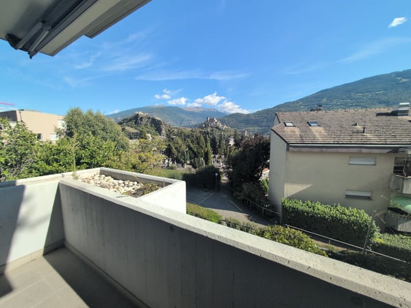 Petit bijou ! À louer, bel appartement de 4.5 pièces avec balcons, EN COURS DE RENOVATION, à Sion ! 21