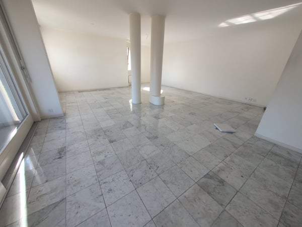 Petit bijou ! À louer, bel appartement de 4.5 pièces avec balcons, EN COURS DE RENOVATION, à Sion ! 10