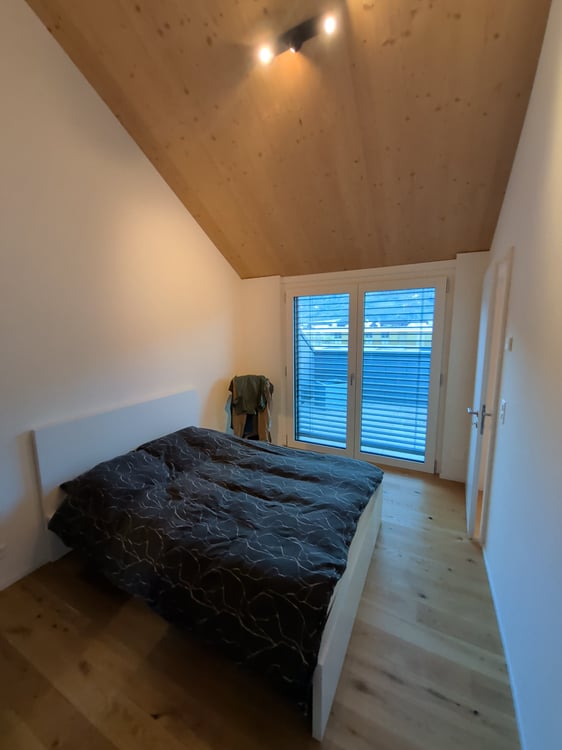 Bien d'exception ! Splendide appartement de 2.5 pièces, en attique, à louer à Sion ! 12