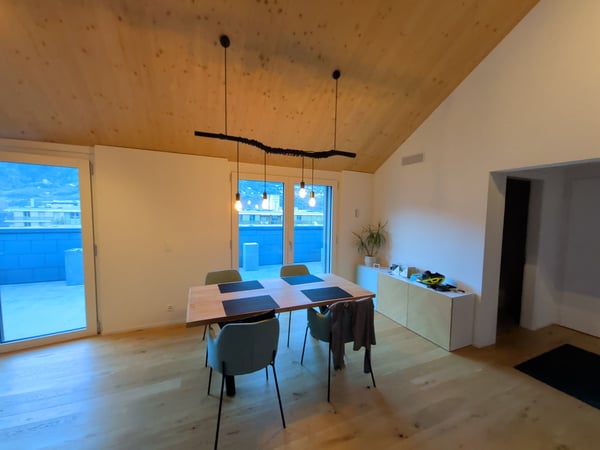 Bien d'exception ! Splendide appartement de 2.5 pièces, en attique, à louer à Sion ! 6